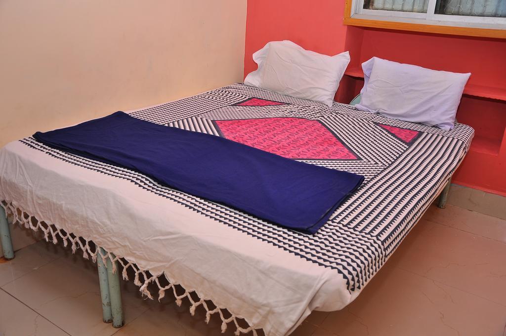 Manju Guest House Hampi Esterno foto